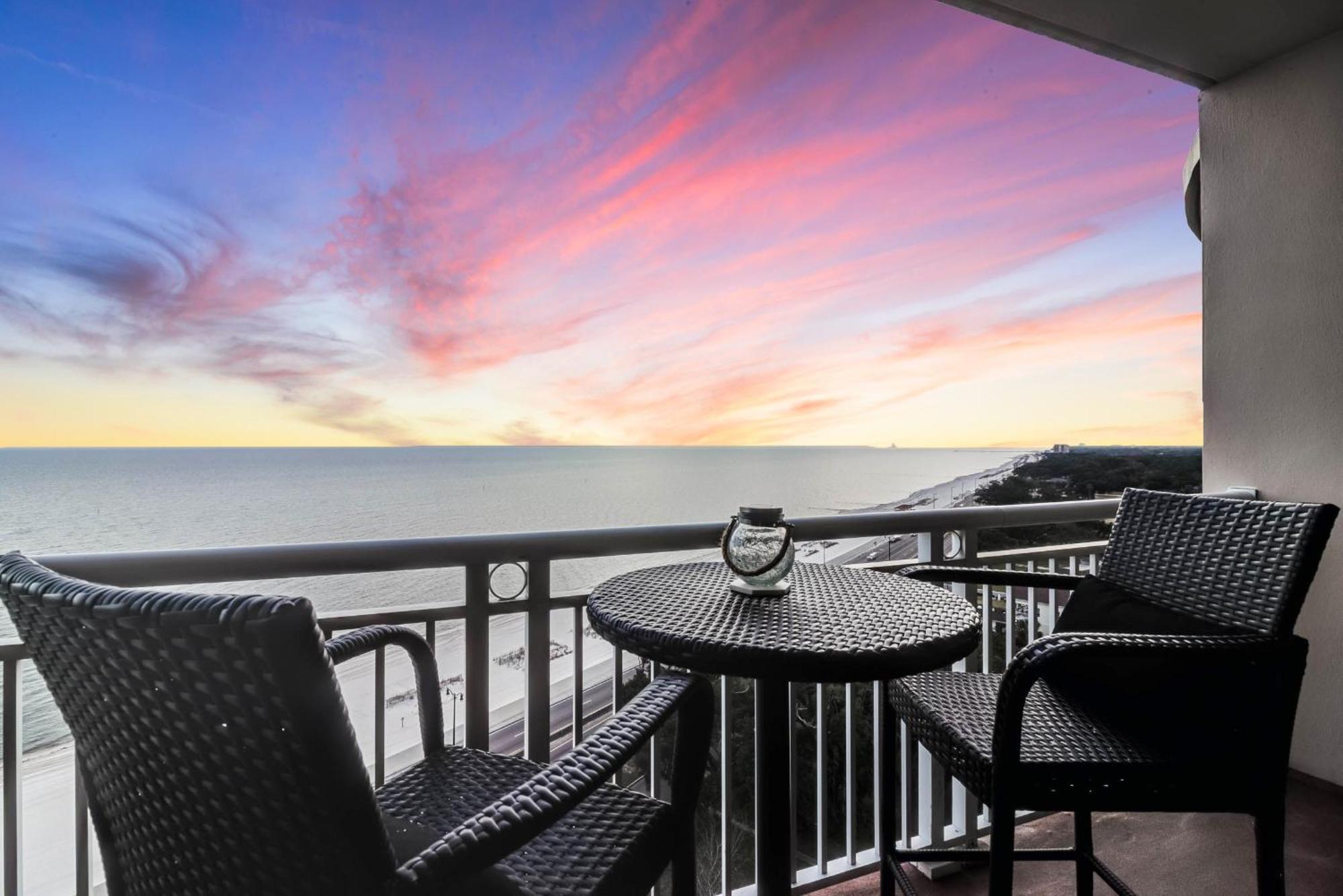 Gorgeous Oceanview 3Br Luxury Condo - Latitude Гълфпорт Екстериор снимка