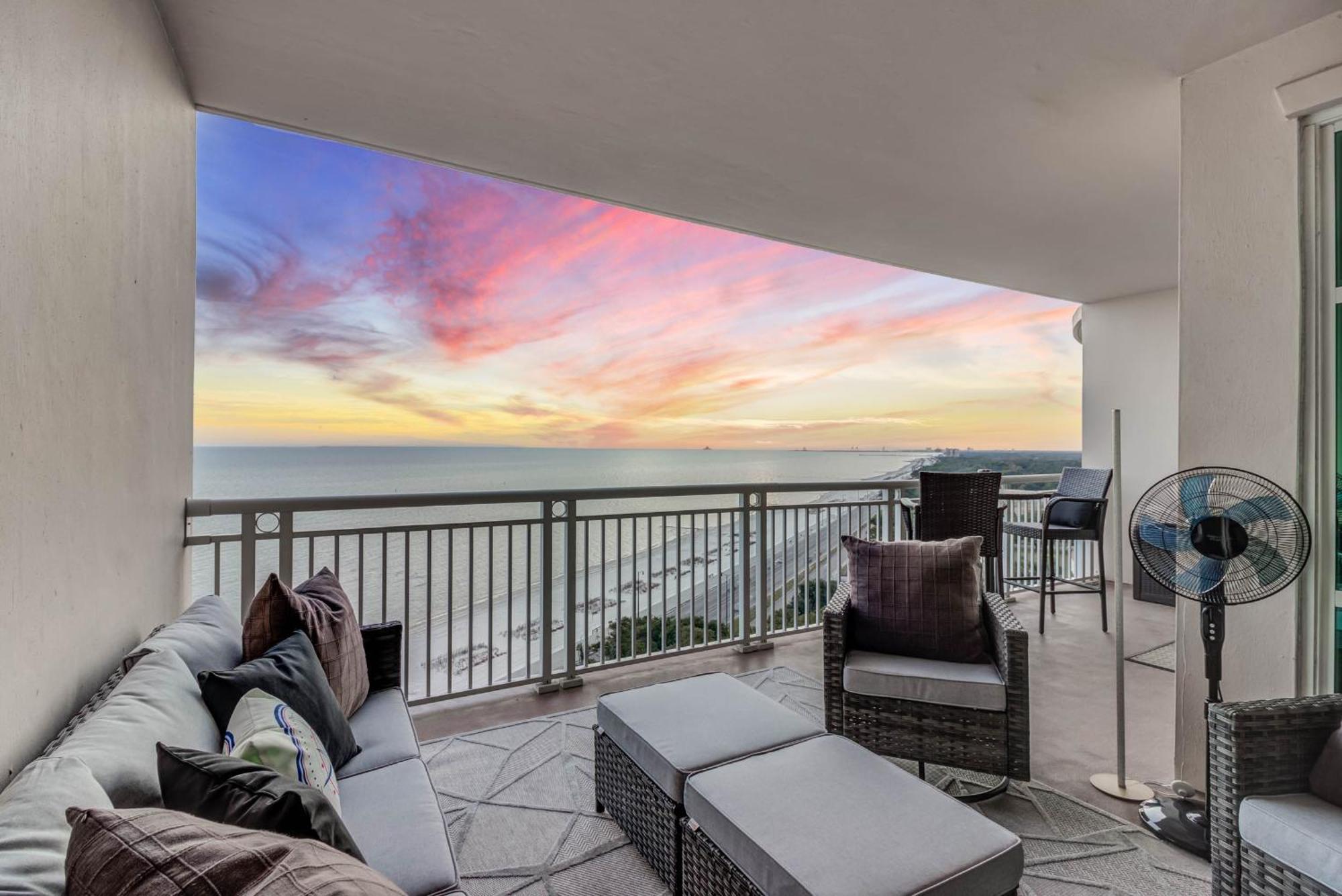 Gorgeous Oceanview 3Br Luxury Condo - Latitude Гълфпорт Екстериор снимка