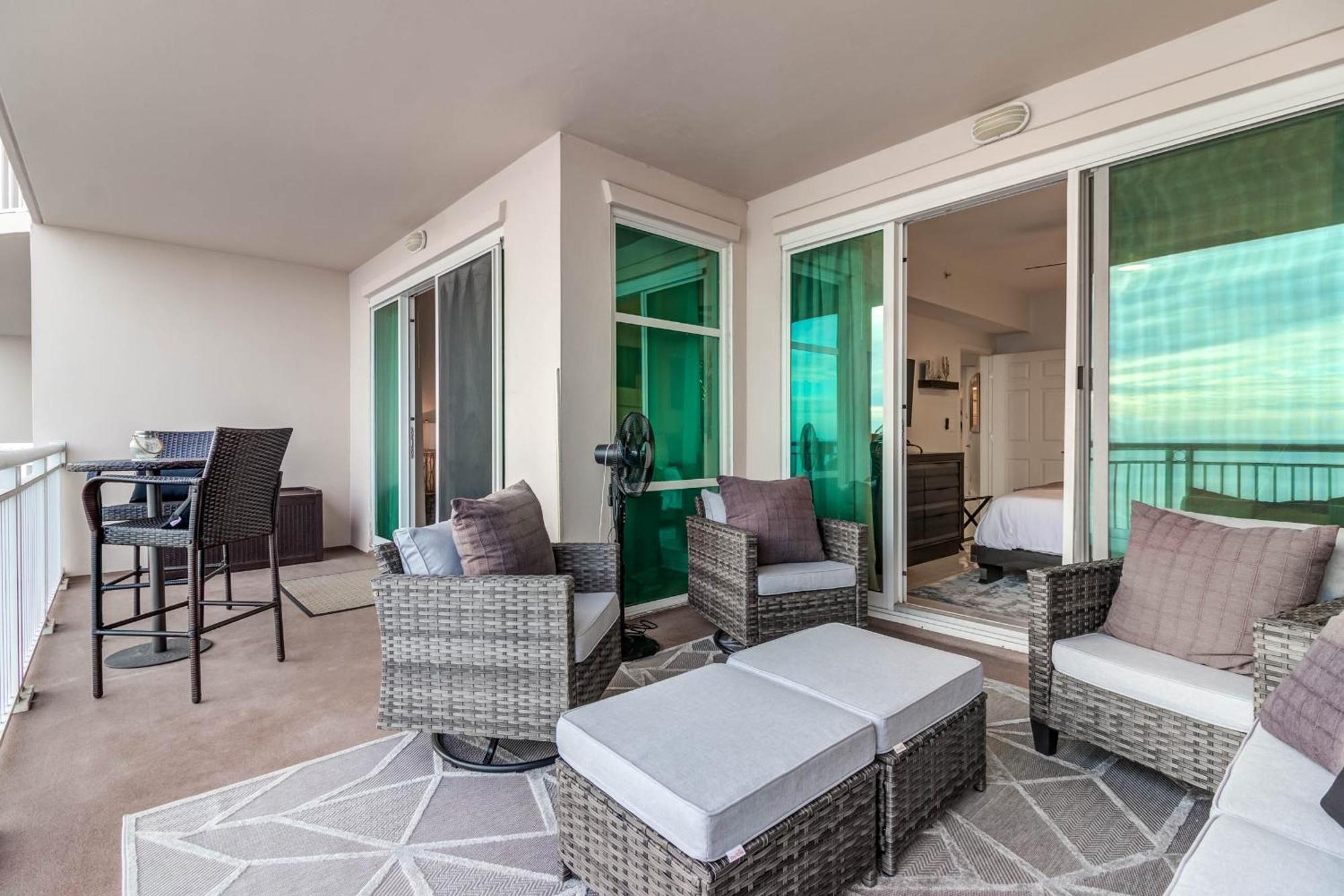 Gorgeous Oceanview 3Br Luxury Condo - Latitude Гълфпорт Екстериор снимка
